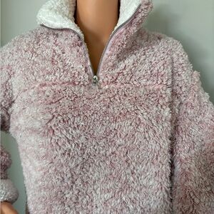 Fantastic Fawn Sherpa Pullover Size Large